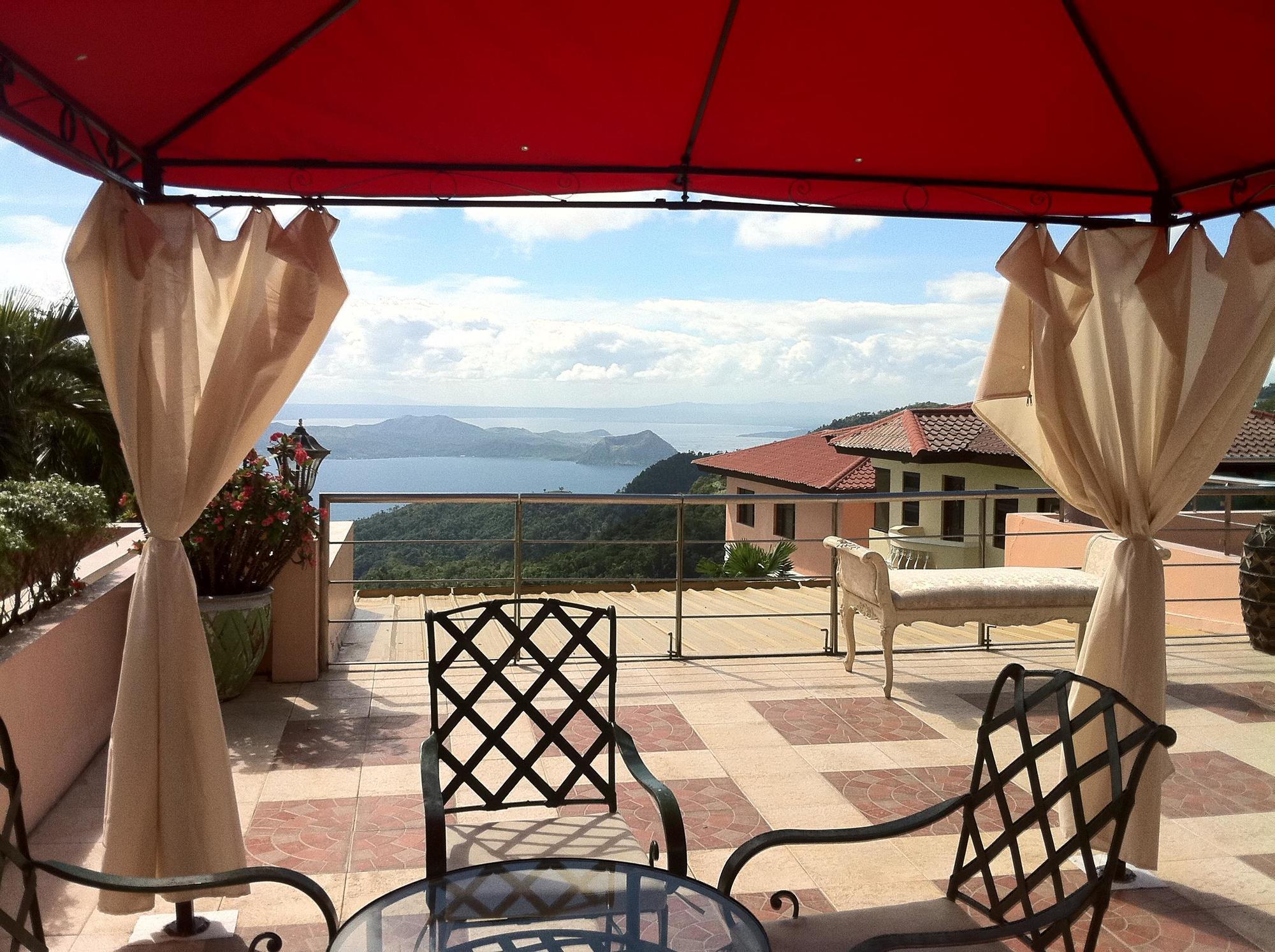 Villa Marinelli Bed And Breakfast Tagaytay City Exterior photo